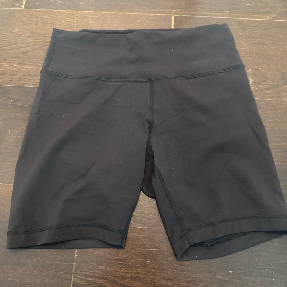 MOVING SALE - Lululemon Wonder Train Shorts